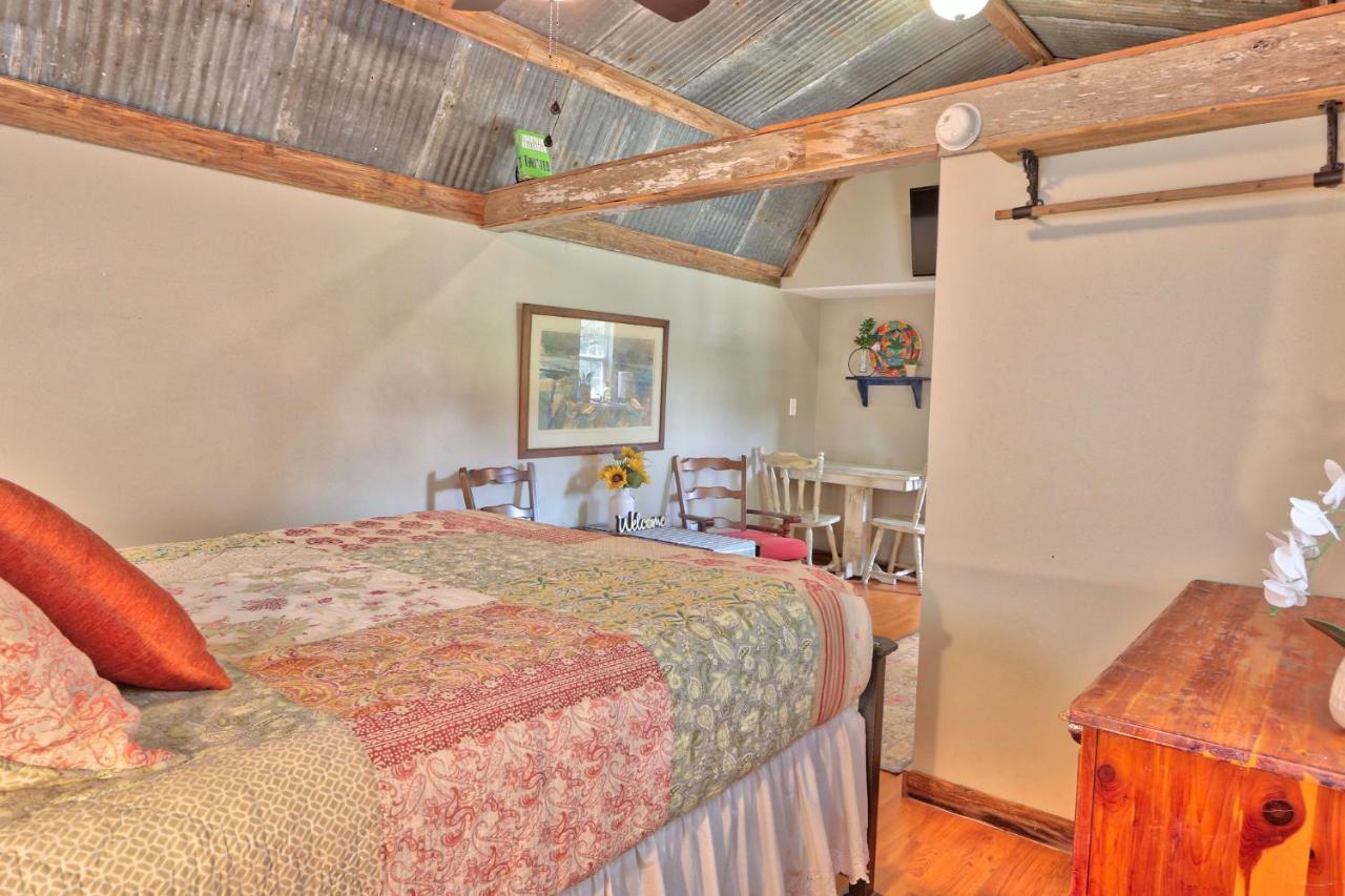 Sunflower Ridge Bungalow Wimberley Eksteriør bilde